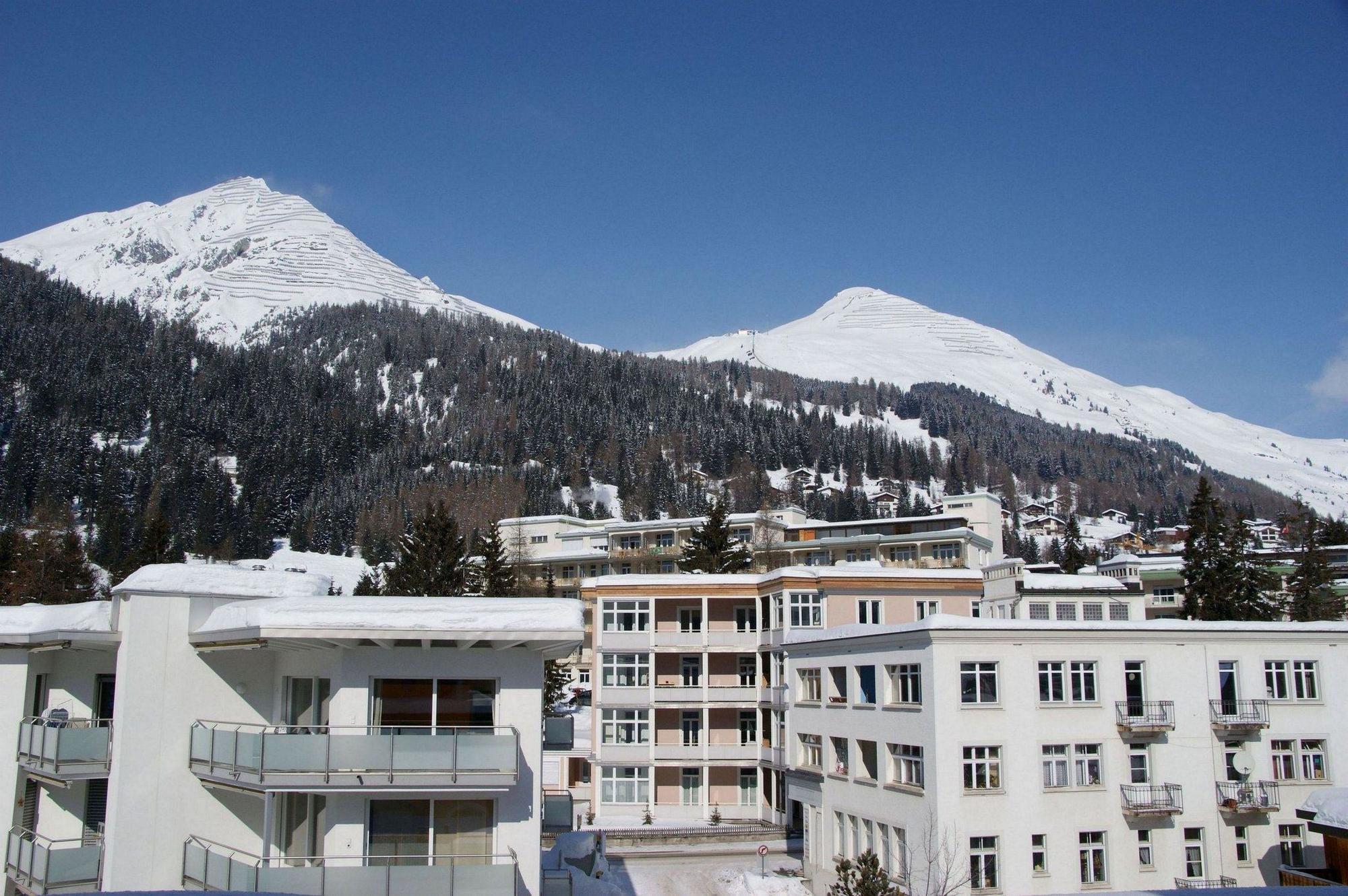 Casanna Hotel Davos City Center ภายนอก รูปภาพ