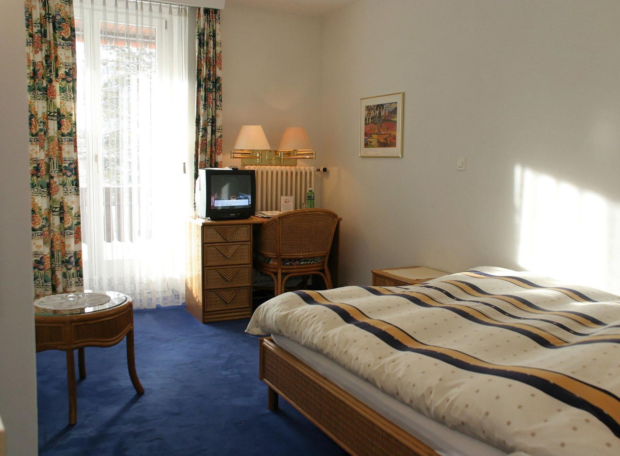 Casanna Hotel Davos City Center ภายนอก รูปภาพ